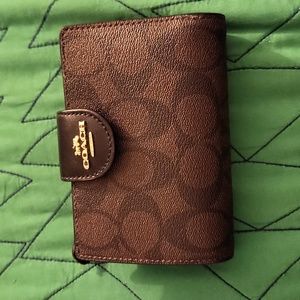 Coach Corner Zip Wallet In Signature Canvas